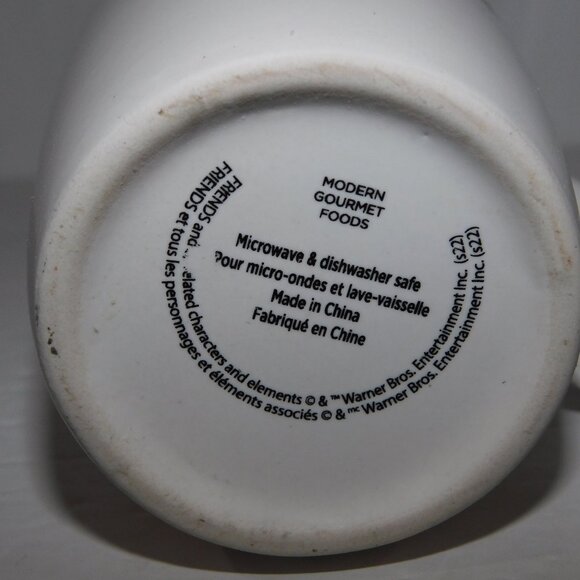 Friends The Television Series Christmas Holiday Ceramic Travel Mug - Picture 6 of 6